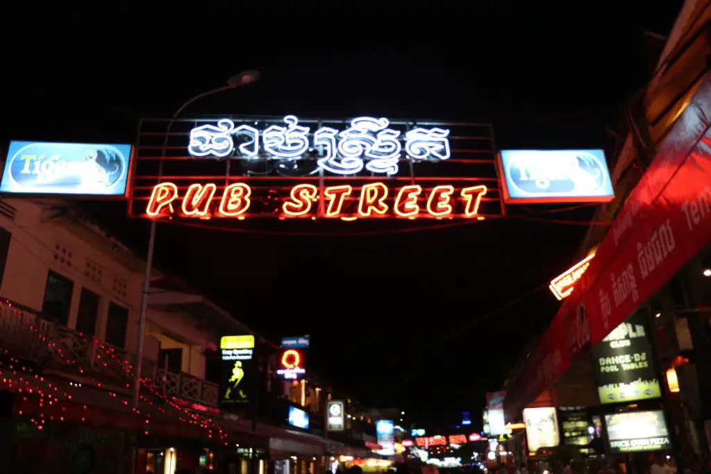 Pub Street, Siem Reap Nightlife, Bars, Alcohol, Food, 