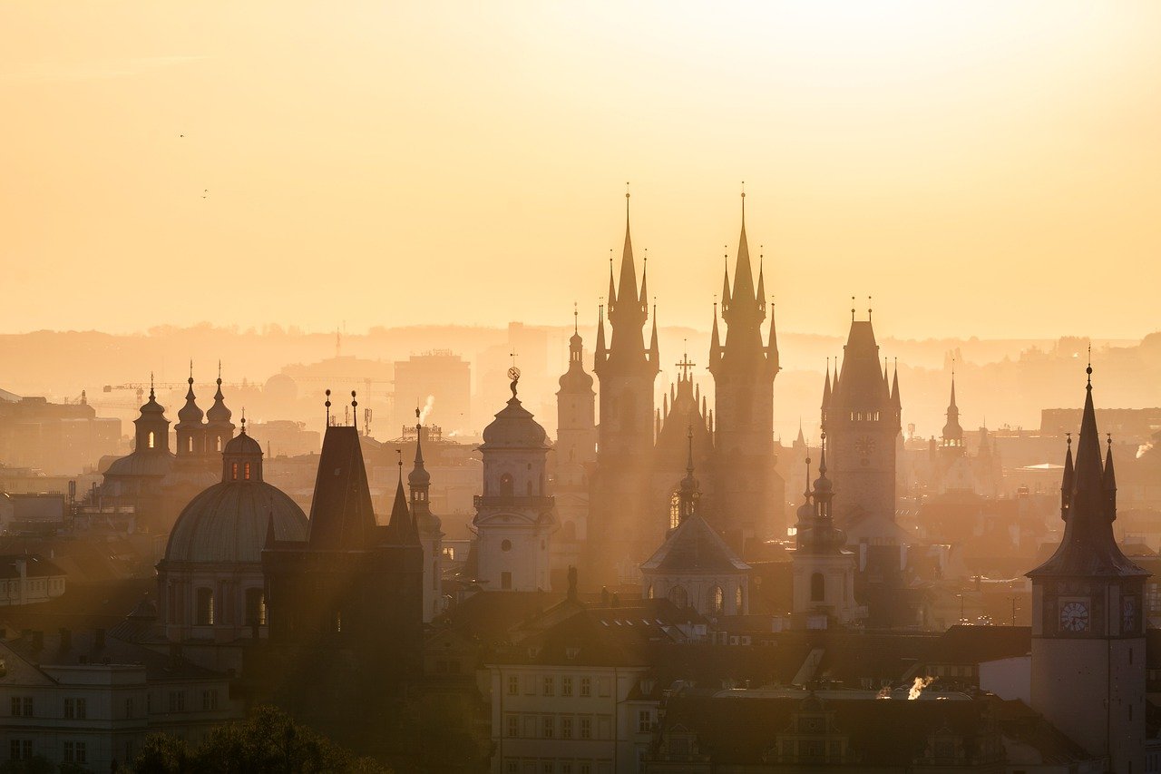 europe itineraries, gemini gypsy diaries, 4 days in Prague itinerary, prague, buildings, sunrise-5405649.jpg
