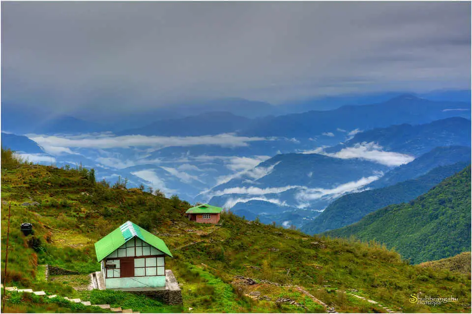silk route sikkim, zuluk, village homes, mountains, greenery, clouds