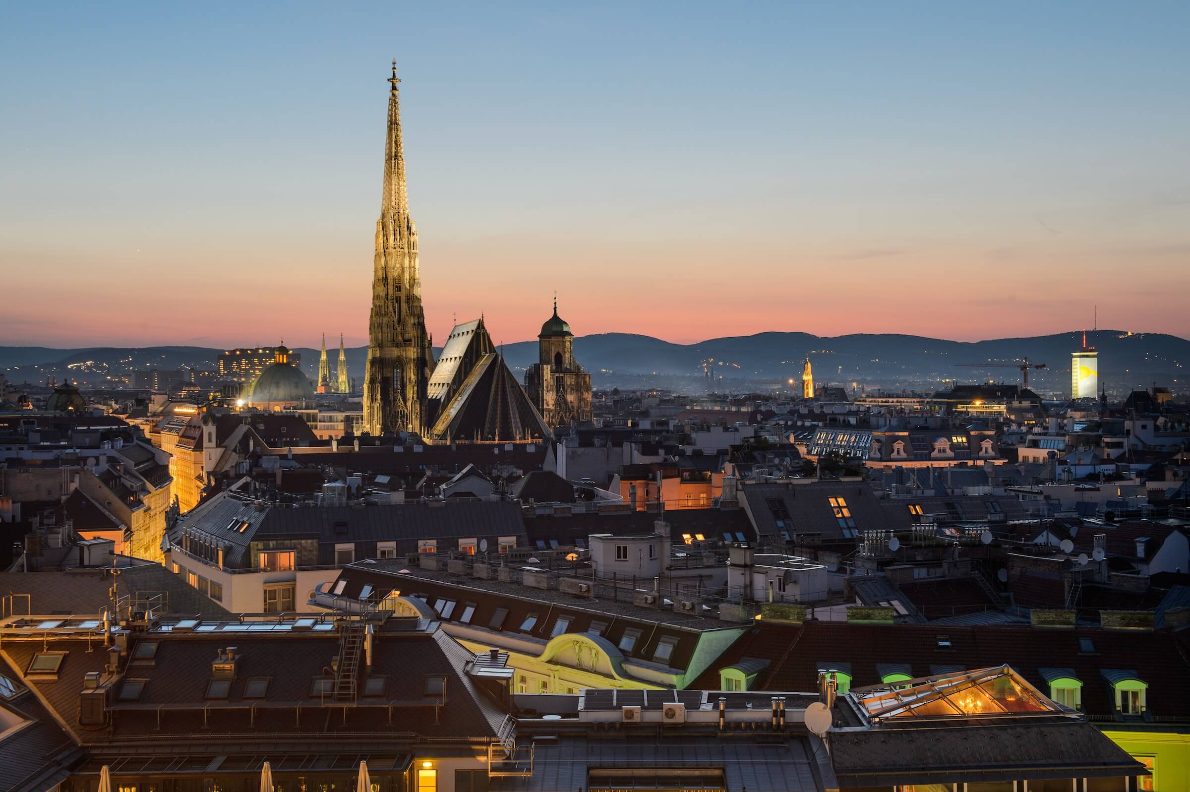 1 day in Vienna, an easy walkable guide to the city of Vienna, Vienna at sunset, Vienna skyline